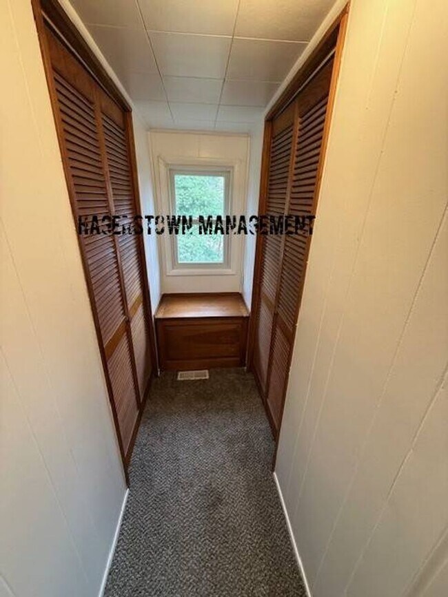 Building Photo - Charming Single Level Home in Smithsburg