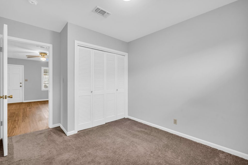 Building Photo - 412 6th St S