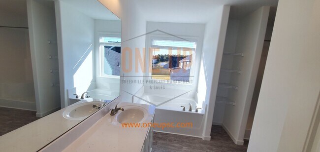 Building Photo - 1 Royal Pine Wy.