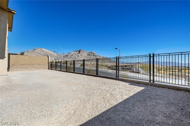 Building Photo - 980 Natural Harmony St