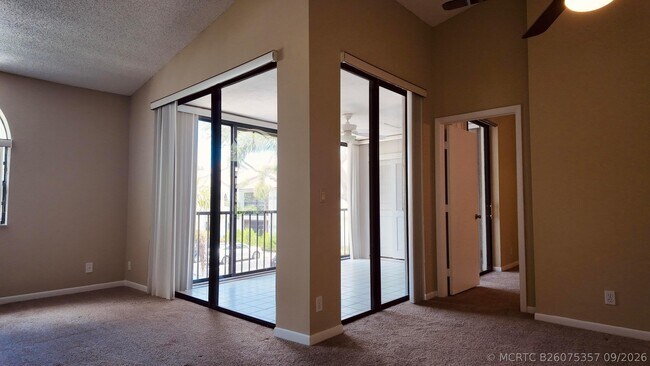 Building Photo - 5418 Firenze Dr