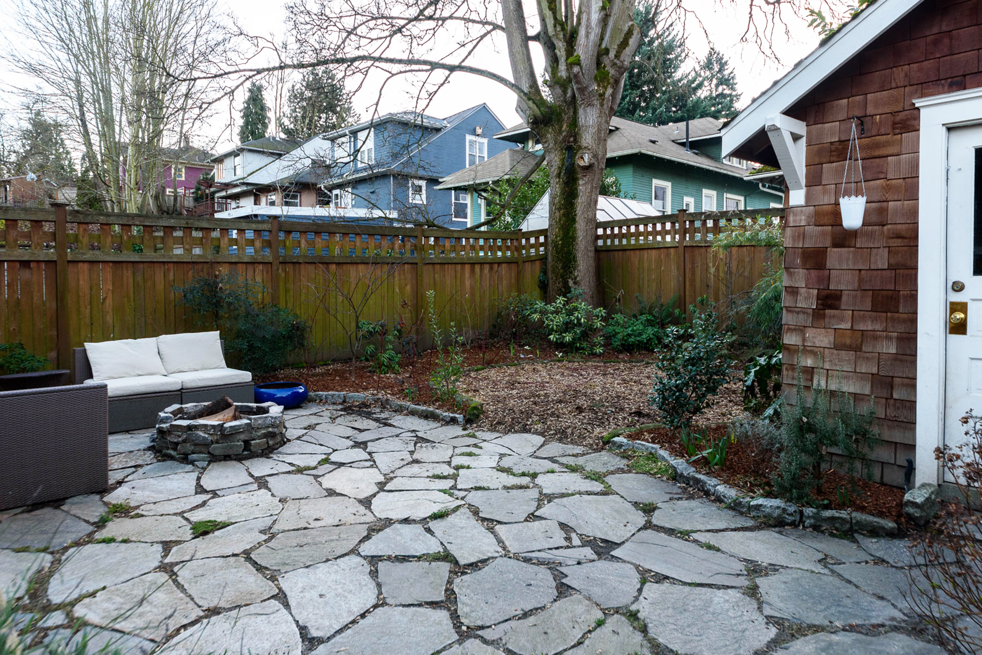 back patio/shed - 539 31st Ave