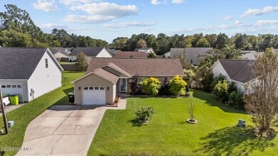 Building Photo - 131 Oakley Dr