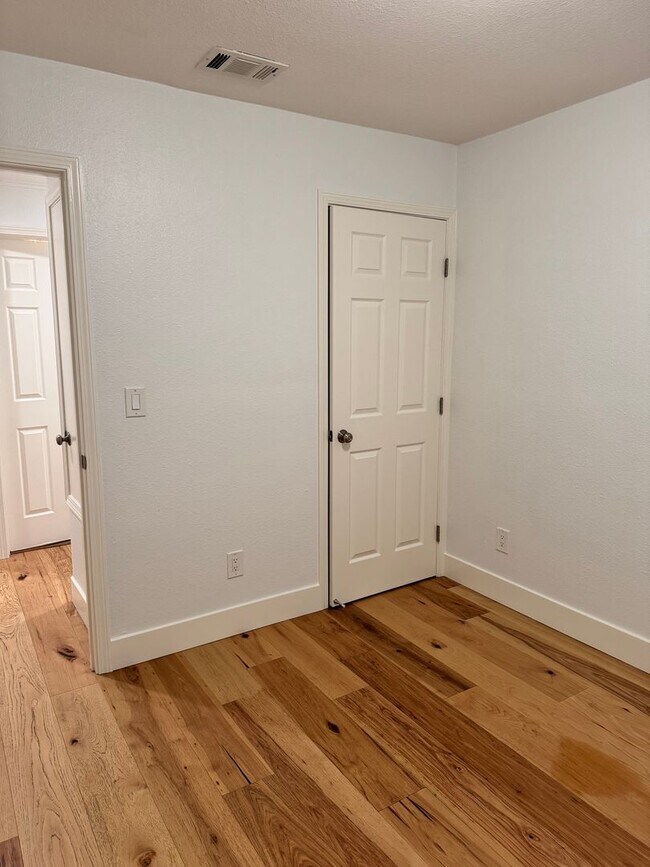 Building Photo - 3/2 home