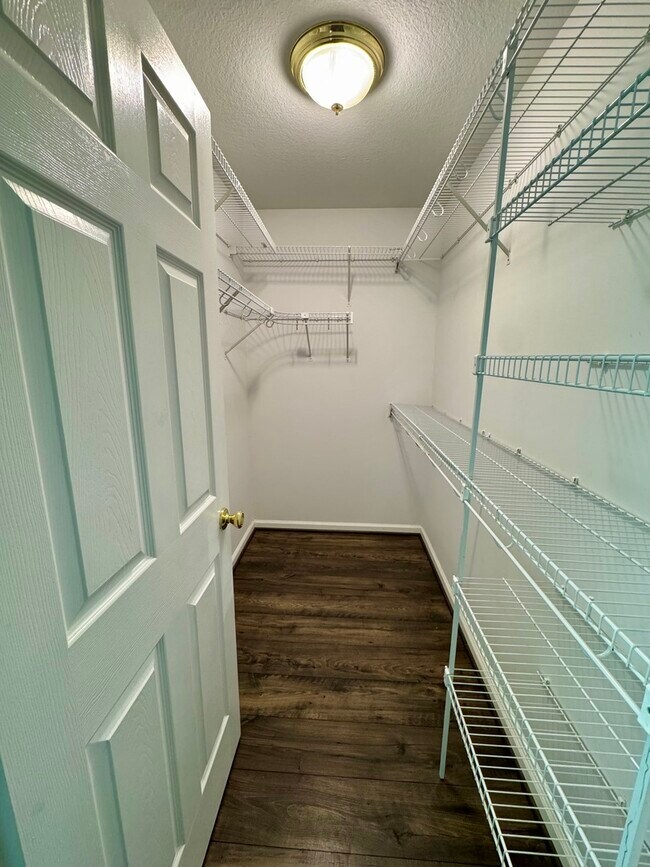 Building Photo - 3054 Cherrywood Dr