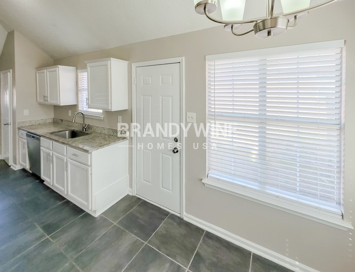 Building Photo - 6301 Ragan Farm Dr