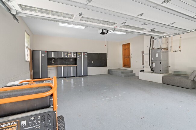 Building Photo - **Available February 2026***Welcome Home :: 3/2 with oversized fenced backyard in Indian Pines!