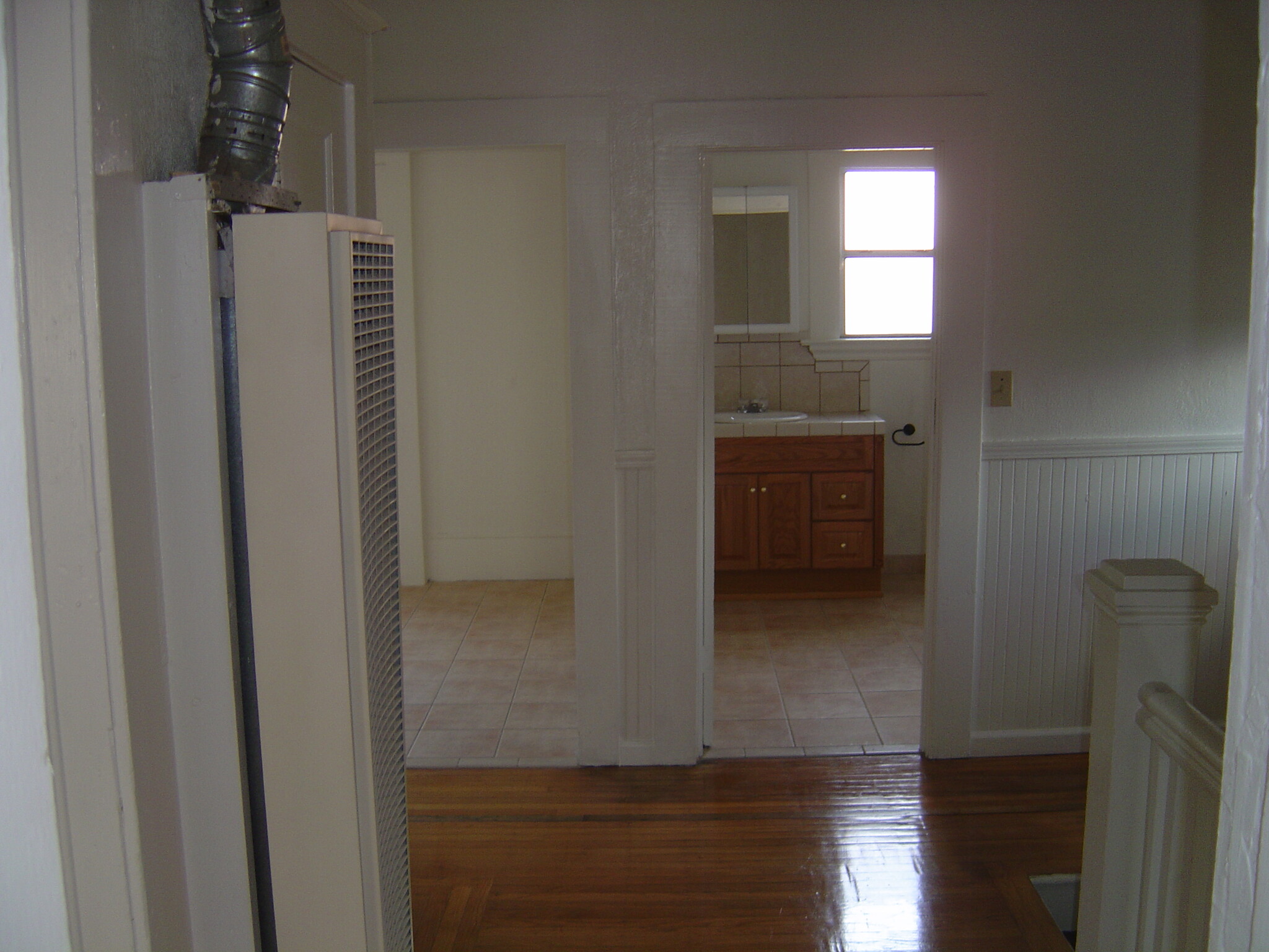 Building Photo - 1096 Aileen St
