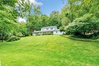 Building Photo - 6 Rivergate Woods