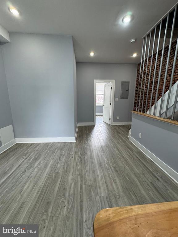 Primary Photo - 1522 Willington St