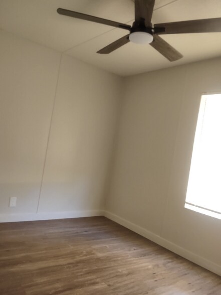 Building Photo - 15101 N 15th St