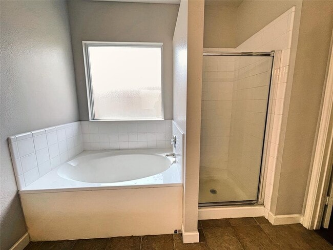 Building Photo - 2059 Carlisle Castle Dr