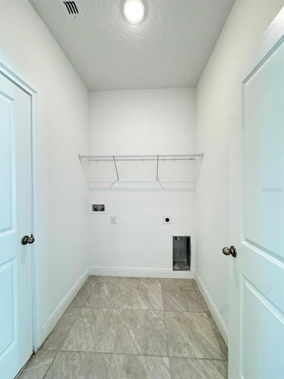 Building Photo - 442 Marion Oaks Course