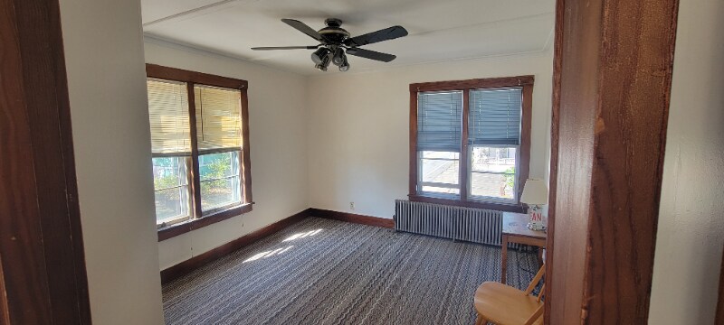 Building Photo - 361 Lakeside Ave