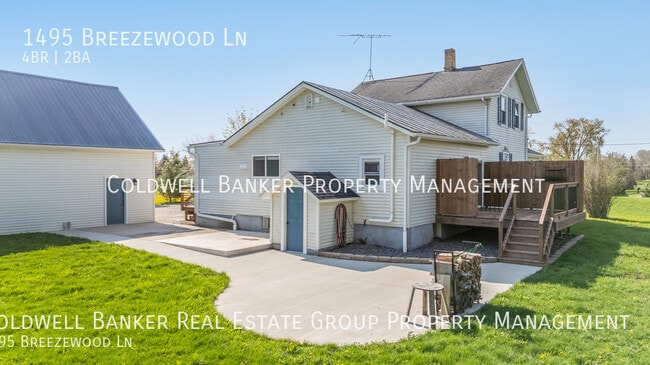 Building Photo - 1495 Breezewood Ln