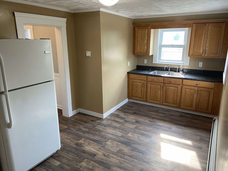 Building Photo - 29 Slocum St