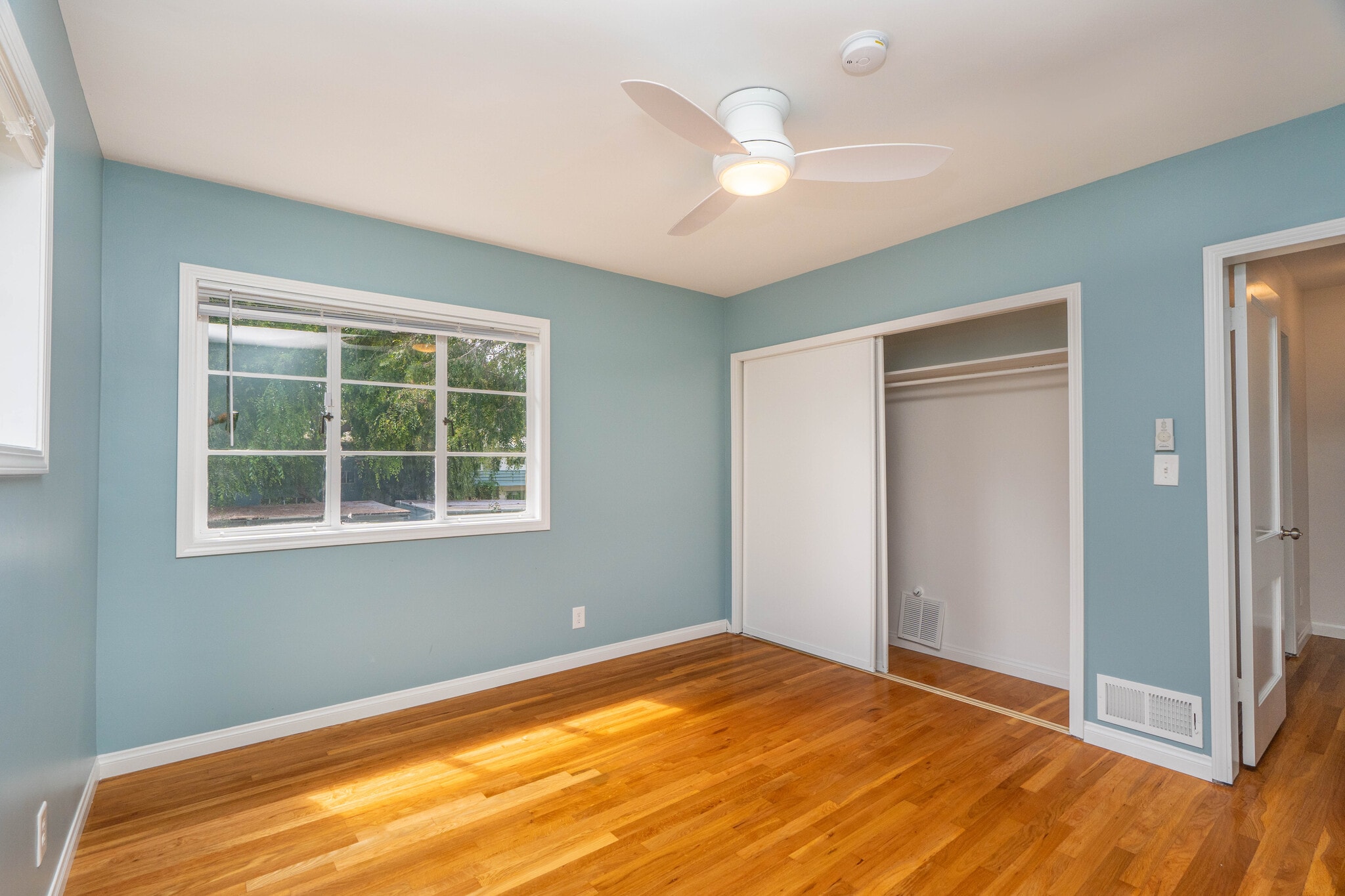 Building Photo - 5161 Village Grn