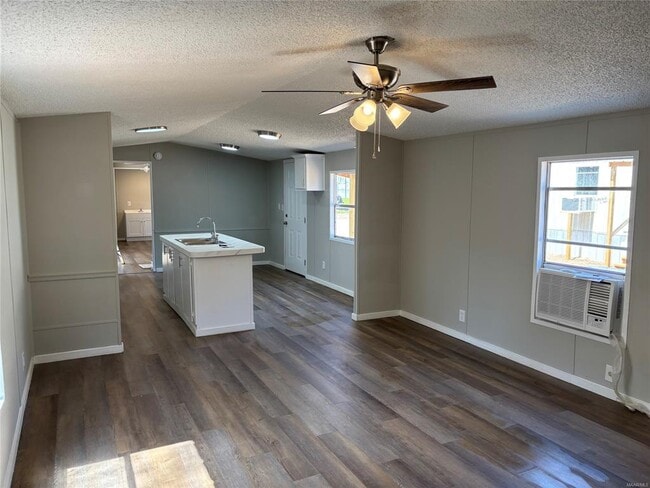 Building Photo - 1322 Aquila Dr