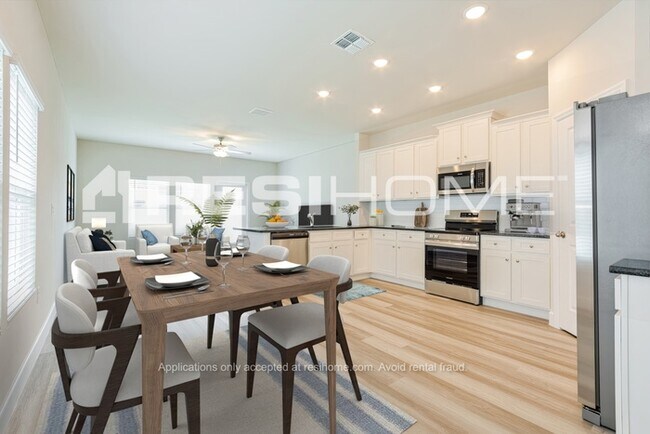 Building Photo - 5222 Inglewood Dr