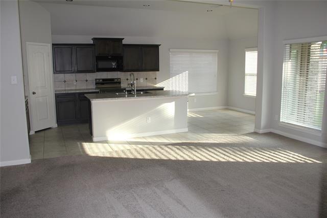 Building Photo - 4615 Elderberry St