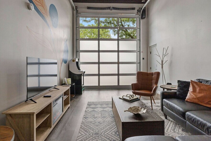 Building Photo - 7180 W 38th Ave