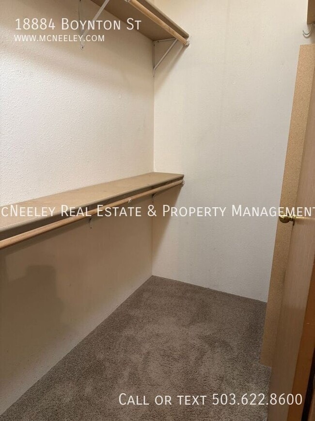 Building Photo - 18884 Boynton St