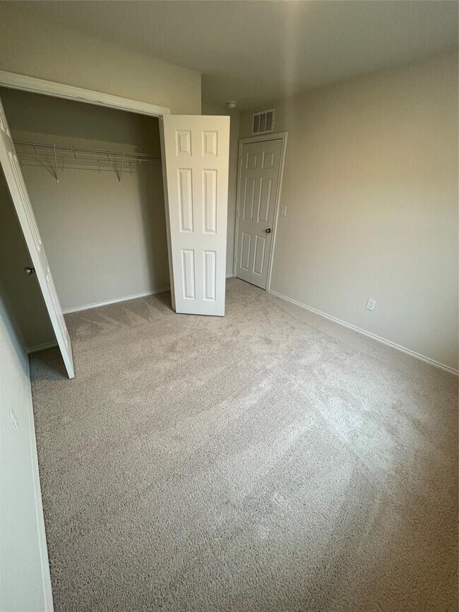 Building Photo - 443 Autumn Blaze