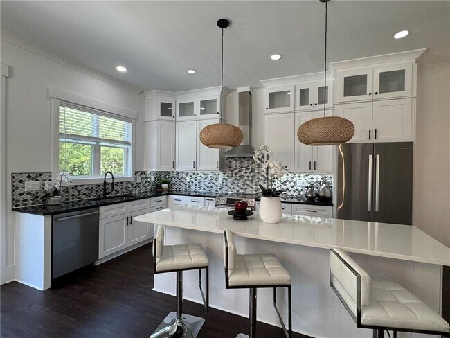 Building Photo - 157 Brush Creek Ct
