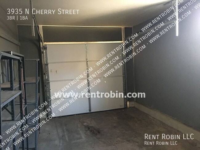 Building Photo - 3935 N Cherry St