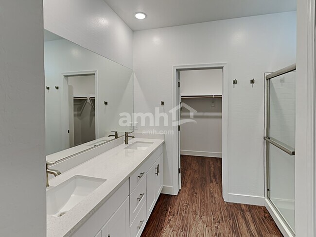 Building Photo - 21481 S 231st St