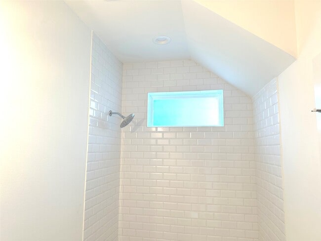 Building Photo - 4317 Koehler St