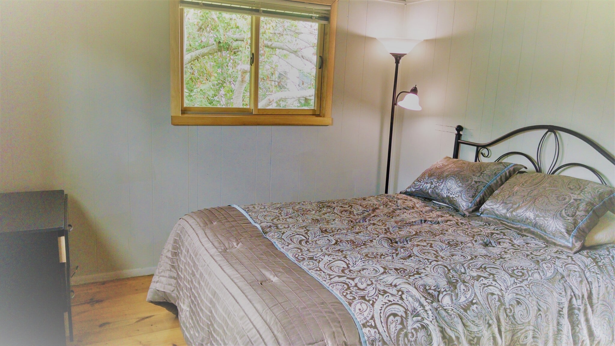 2nd floor - Master bedroom - 3 Dubois Dr