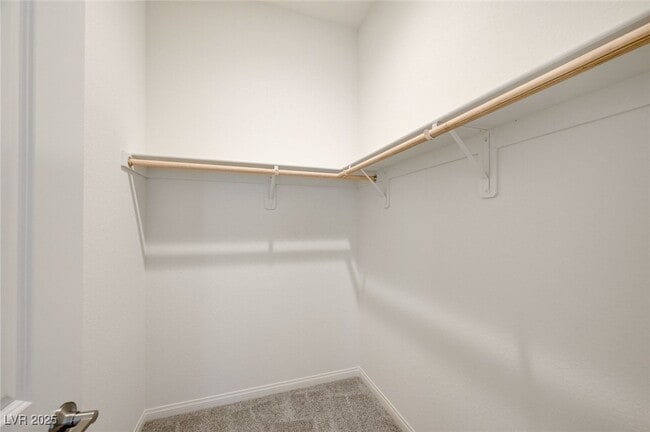 Building Photo - 555 Jerry Bird Ct