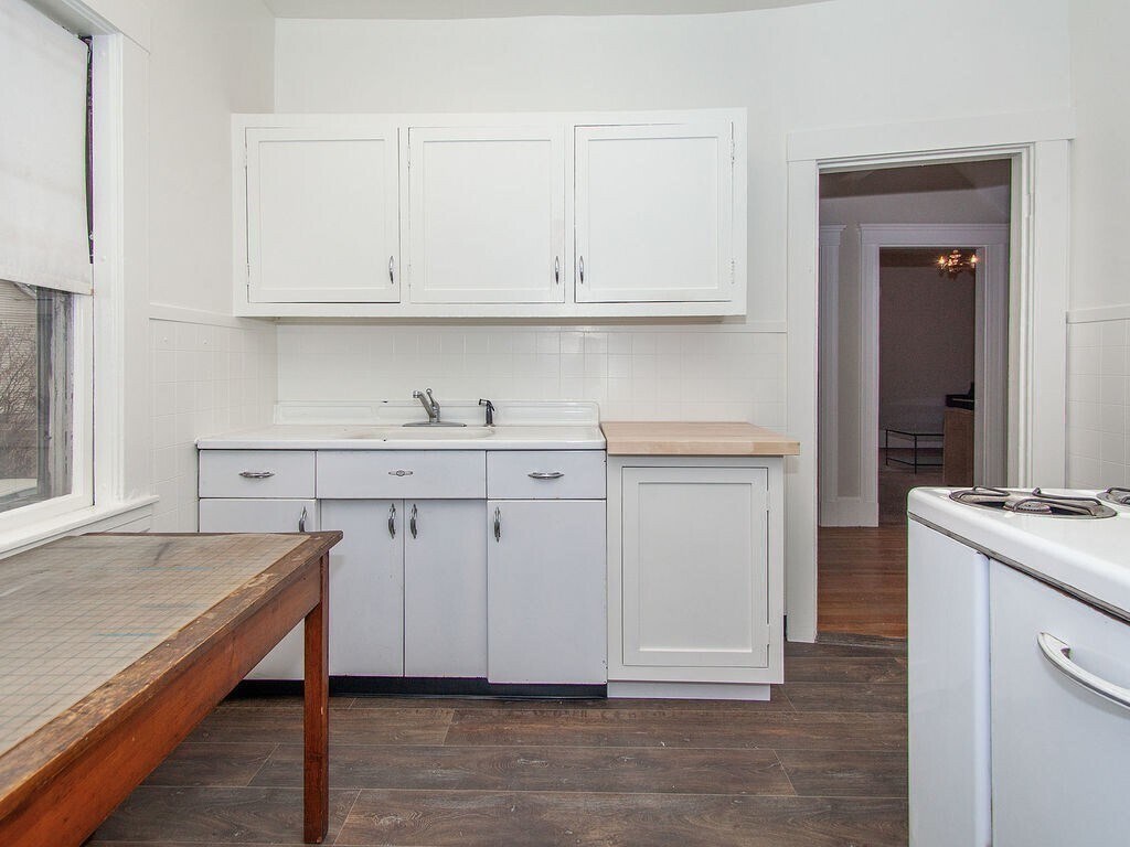 Building Photo - 249 Cedar St