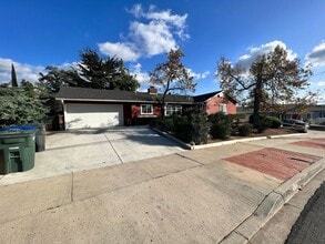 Building Photo - 3/2 Bedroom home in El Cajon with a POOL!