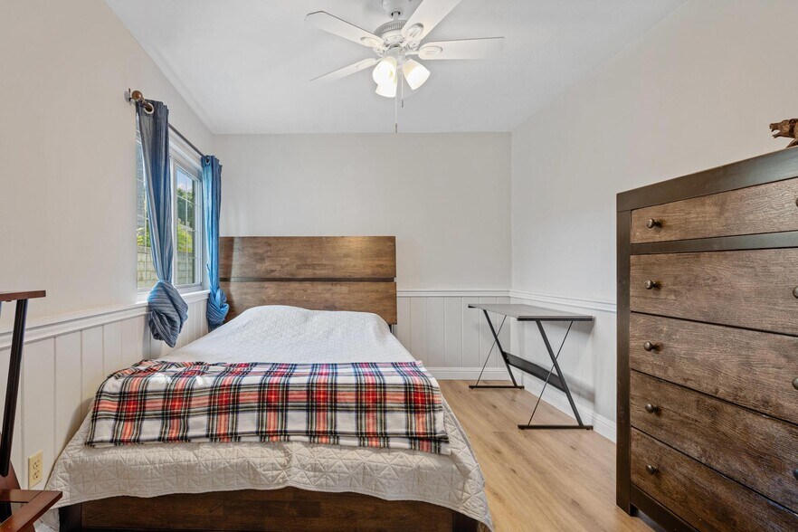 Building Photo - 25435 Via Pacifica