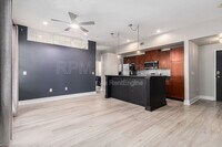 Building Photo - 925 Garrett St