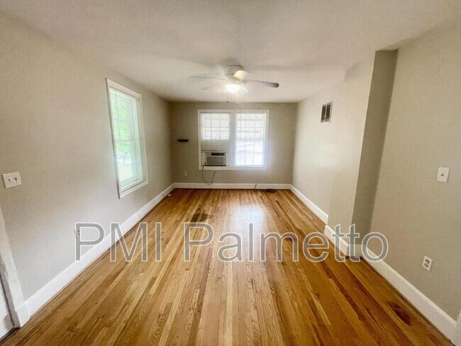 Building Photo - 1717 Burnham St