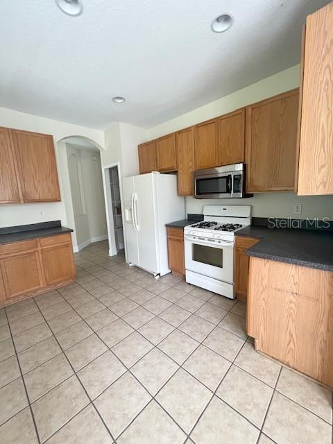 Building Photo - 8407 Lagerfeld Dr