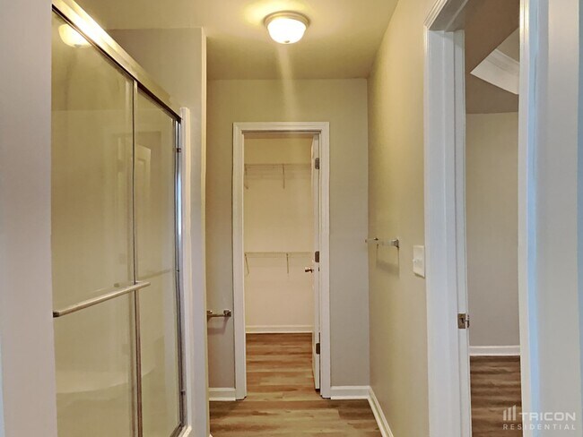 Building Photo - 365 McGiboney Ln