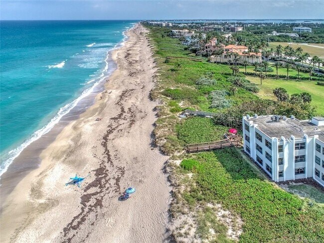 Building Photo - 1289 NE Ocean Blvd