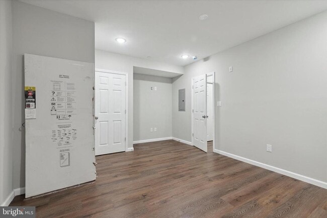 Building Photo - 1230 N Marshall St