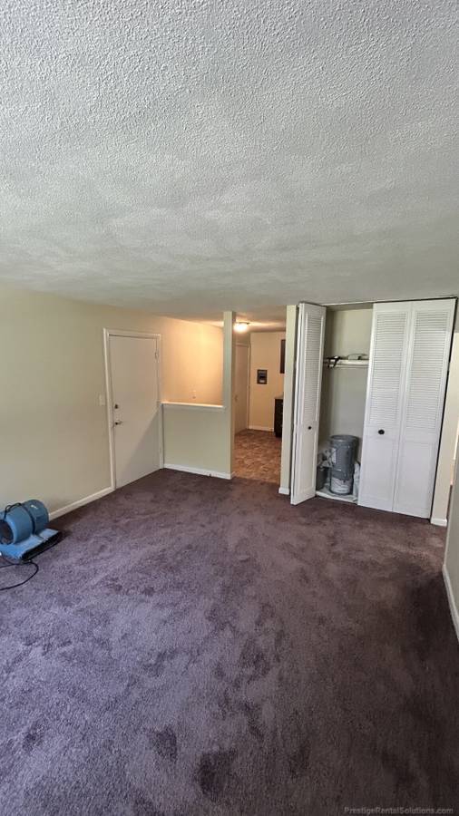 Building Photo - 315 Revere St