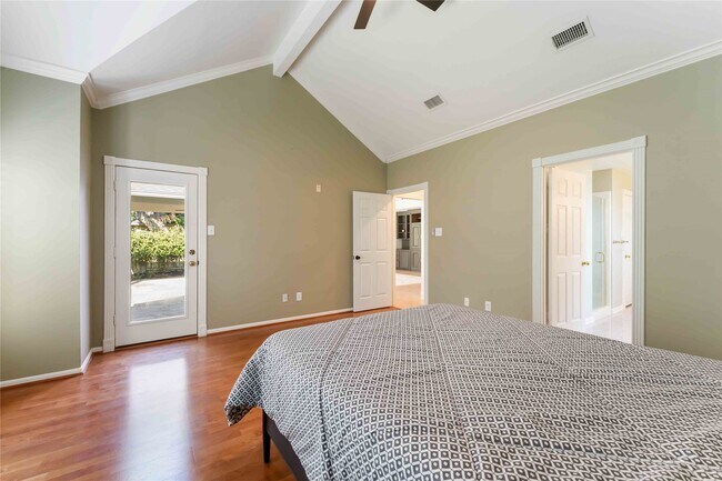 Building Photo - 5614 Whisper Ridge Dr