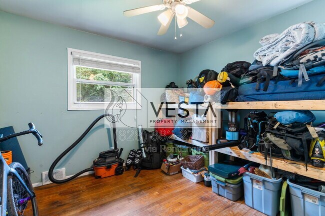 Building Photo - 60 Greeley St