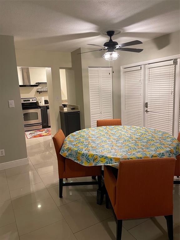 Building Photo - 3873 Pompano Dr SE