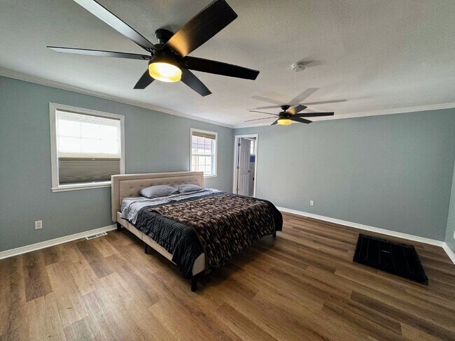 Building Photo - 2691 S Linley Ct