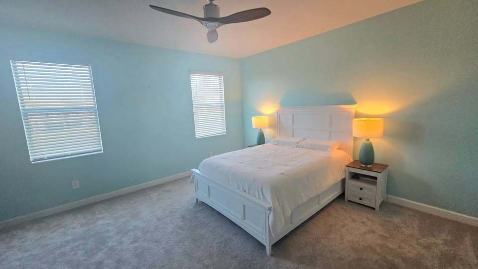 Building Photo - 15035 Sunny Day Dr