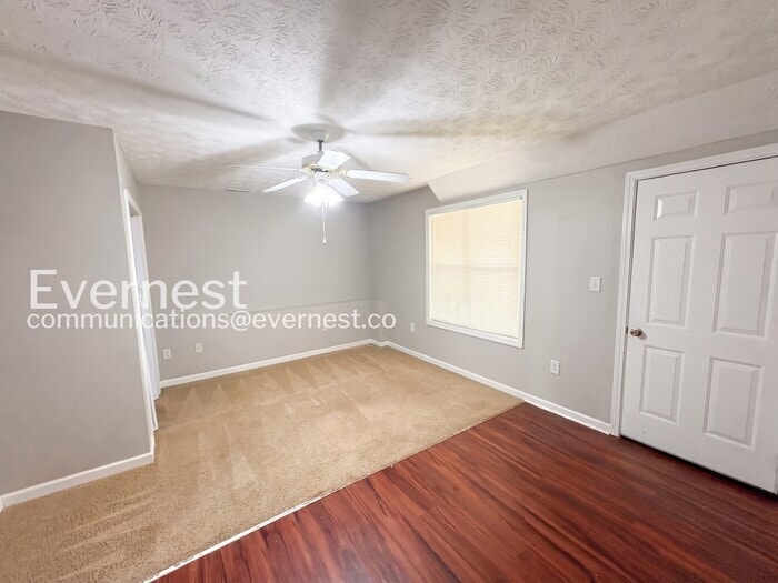 Building Photo - 228 Nina Cir