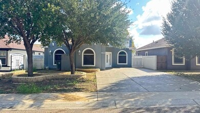 Building Photo - 1511 Texoma St